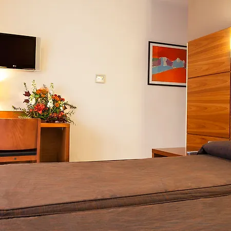 Via Augusta 2* Barcelona